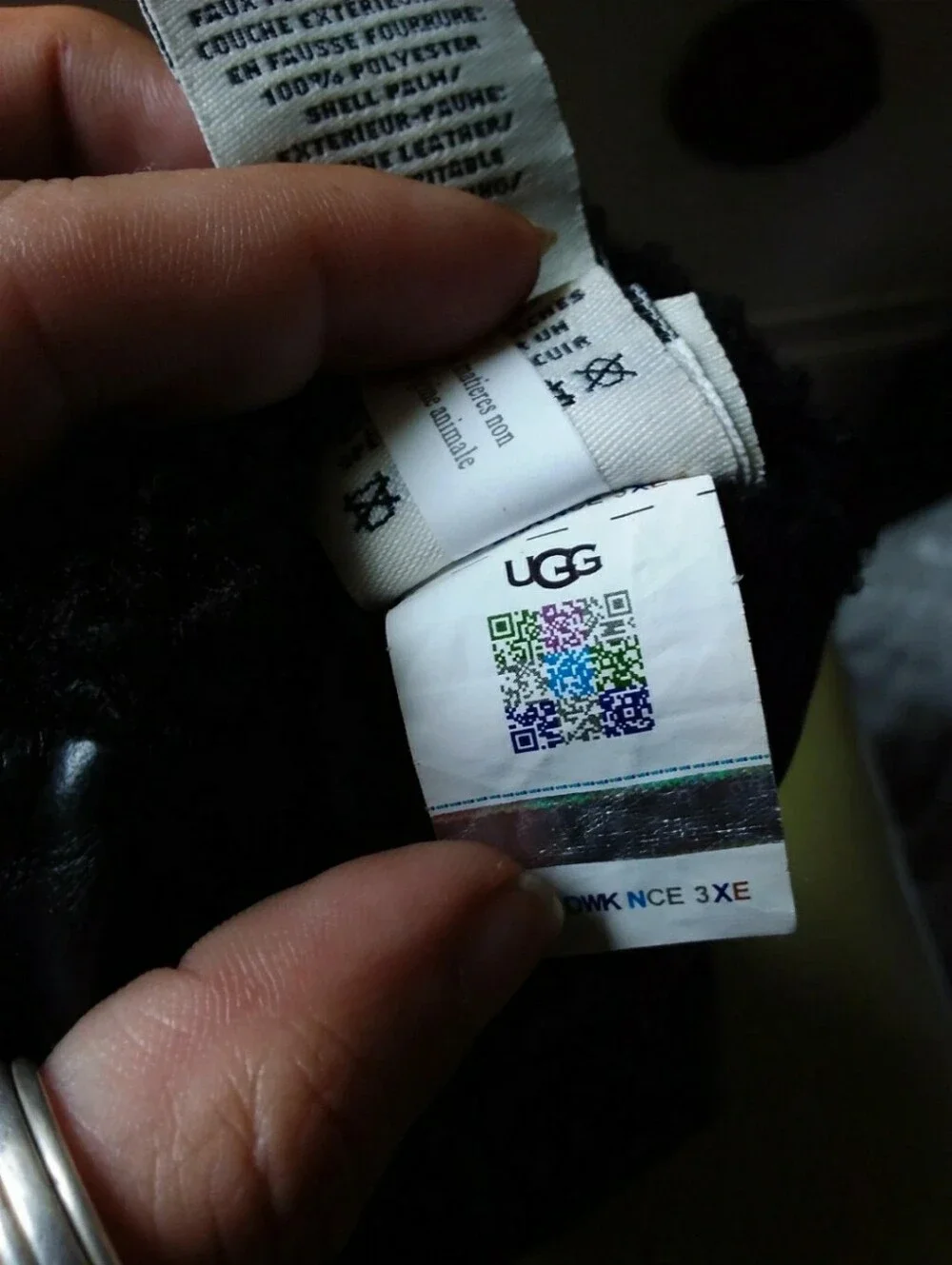 Ugg flip mittens